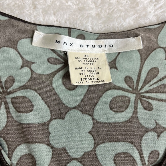 Max Studio Top - Picture 3 of 3